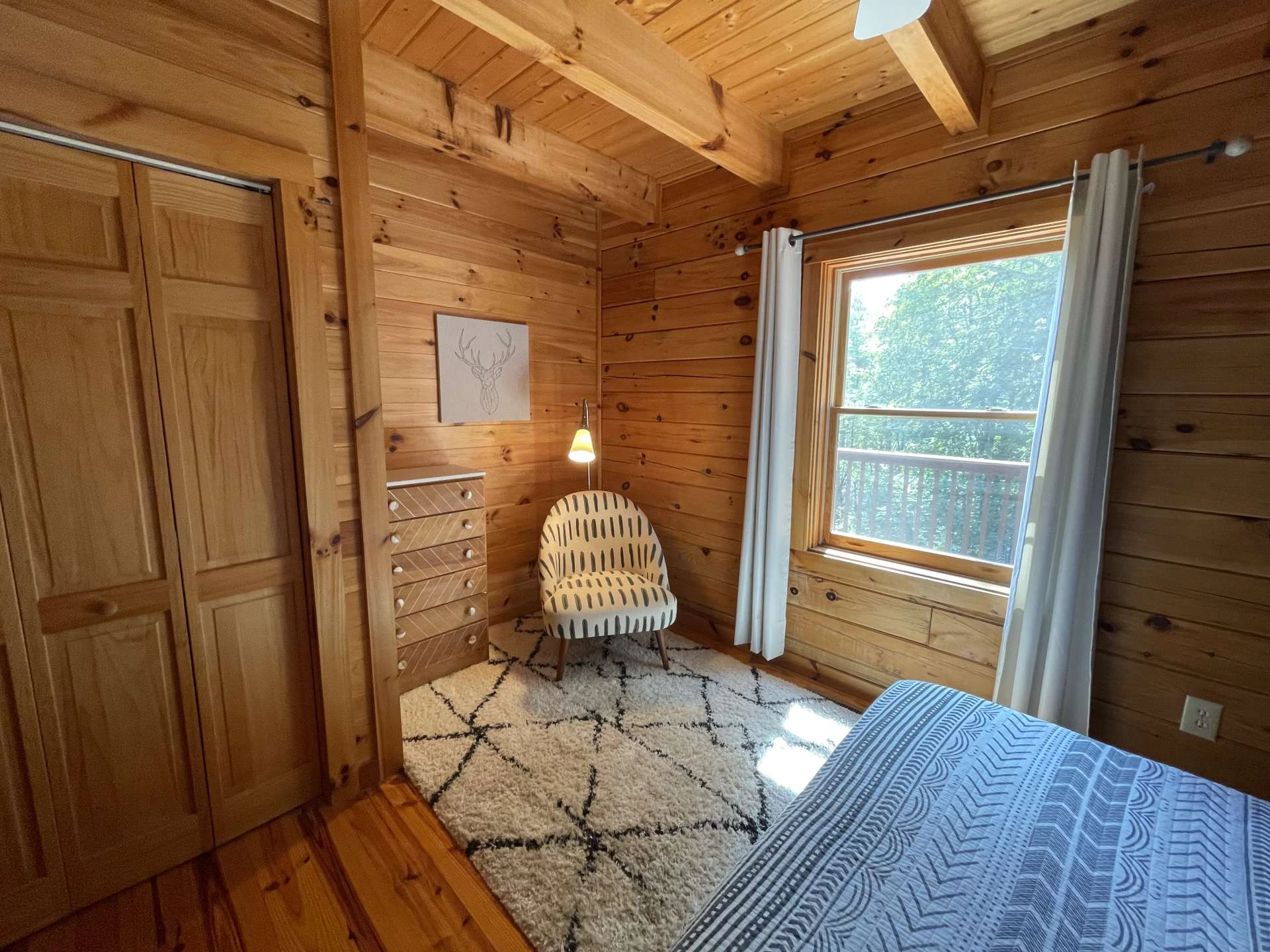 Image number 2 for the current listing